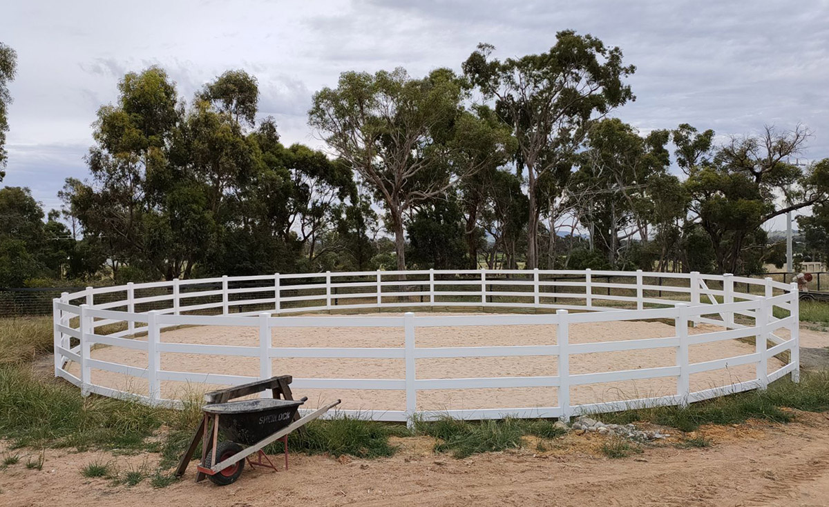 PVC Fencing Horse Round Yard